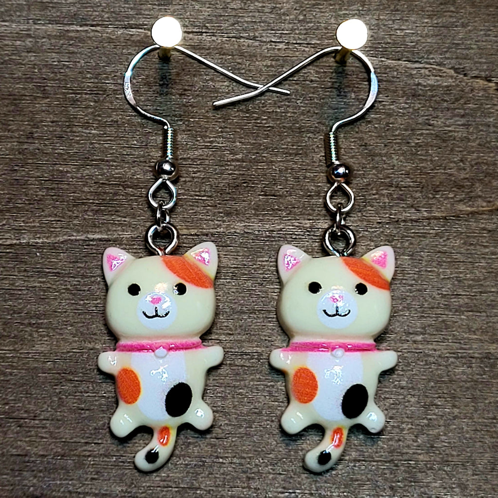 Calico Kitty 😺 Earrings