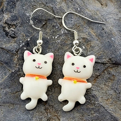 White Kitty 😺 Earrings