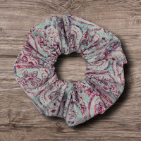 Magenta Paisley Swirl