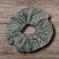 Dew Grey Paisley