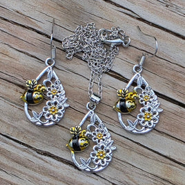 Happy Bee & Flowers Earrings & Necklace