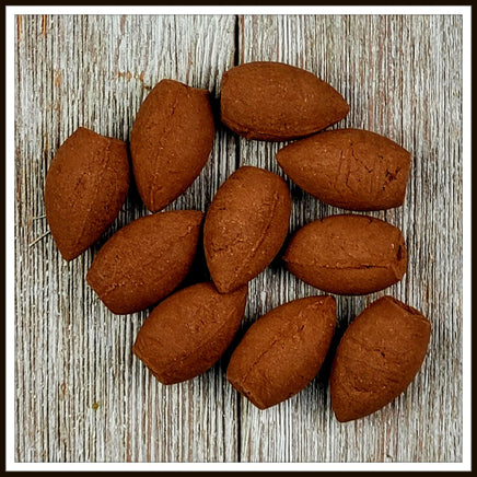 Cherry Pit Crafts Oakmoss Sage Incense cones, a blend of woodsy and fresh unisex fragrance.